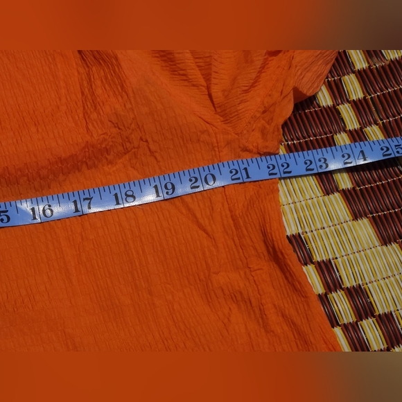 Men's Gymshark Bright Orange Windbreaker Jacket. Sz Med. - Picture 4 of 4